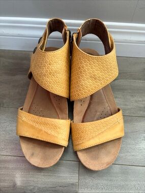 Rockport Cobb Hill Collection Women's Wedge Leather Sandals size 7